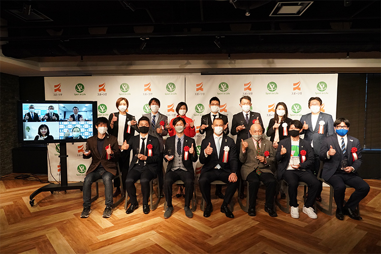 スポーツ庁 人写真
